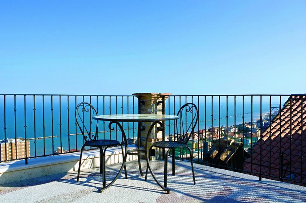 B&B La Torretta Sul Borgo Grottammare Zewnętrze zdjęcie