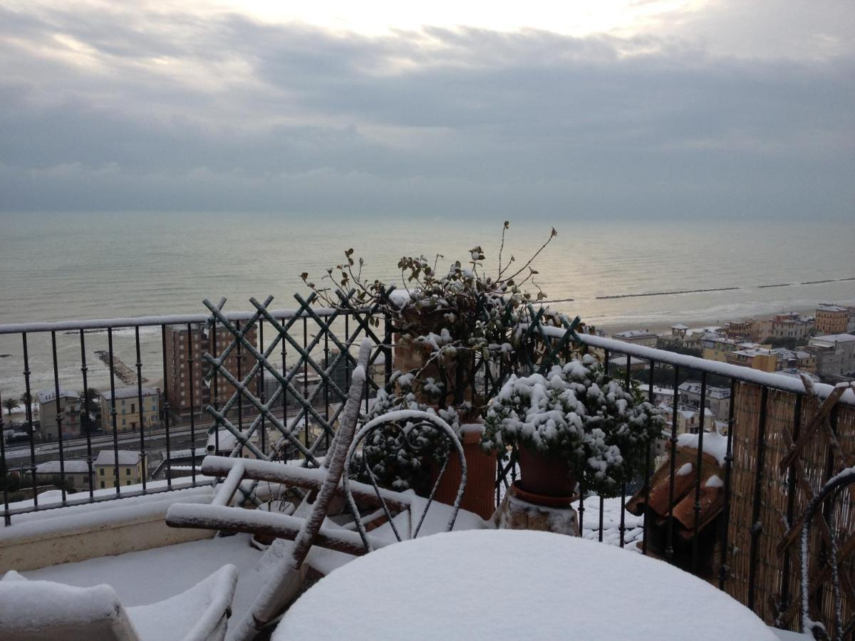 B&B La Torretta Sul Borgo Grottammare Zewnętrze zdjęcie
