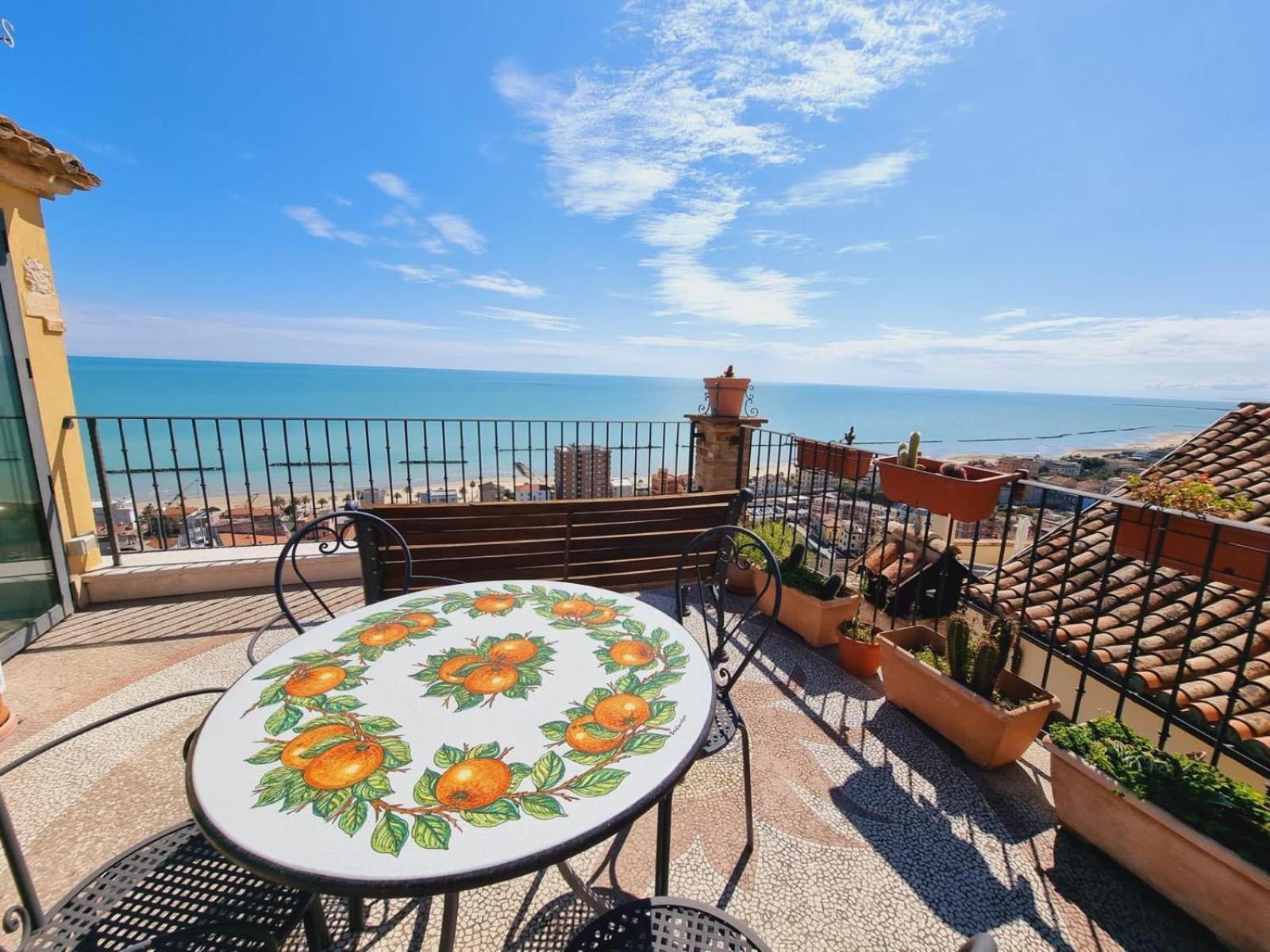 B&B La Torretta Sul Borgo Grottammare Zewnętrze zdjęcie