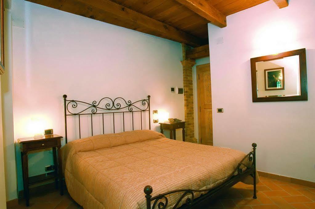 B&B La Torretta Sul Borgo Grottammare Zewnętrze zdjęcie